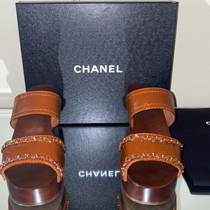 CHANEL Mules